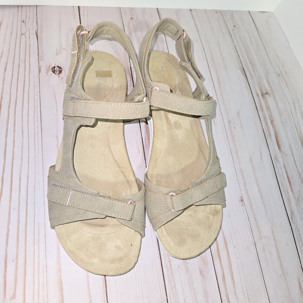 Easy Spirit Womens Lake 3 Strappy Hook and Loop Sport Sandals Size 10M